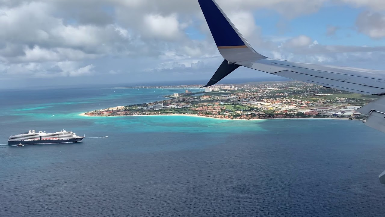 shot of incoming flight in aruba
